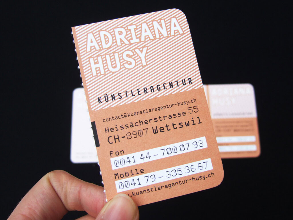 Mitteilungs- und Visitenkarte – Künstleragentur Husy